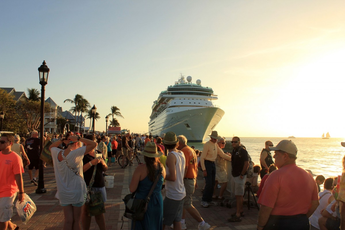 #Cruises sound like awesome, relaxing vacations to a lot of people but I hate them! Click through to read why and discover the exceptions. #cruiseship #vacation #holiday #theglobalgadabout #travelblog #travelblogger #cruise